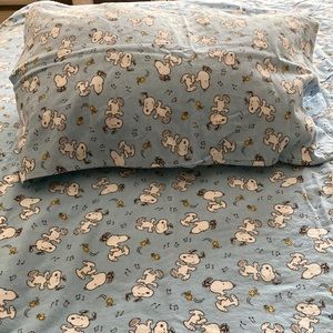 Twin set flannel sheet set